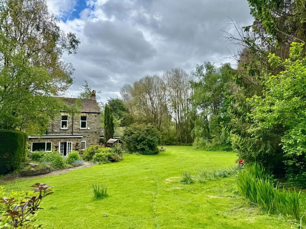 Brandon Lane, Shadwell, LS17, photo 26