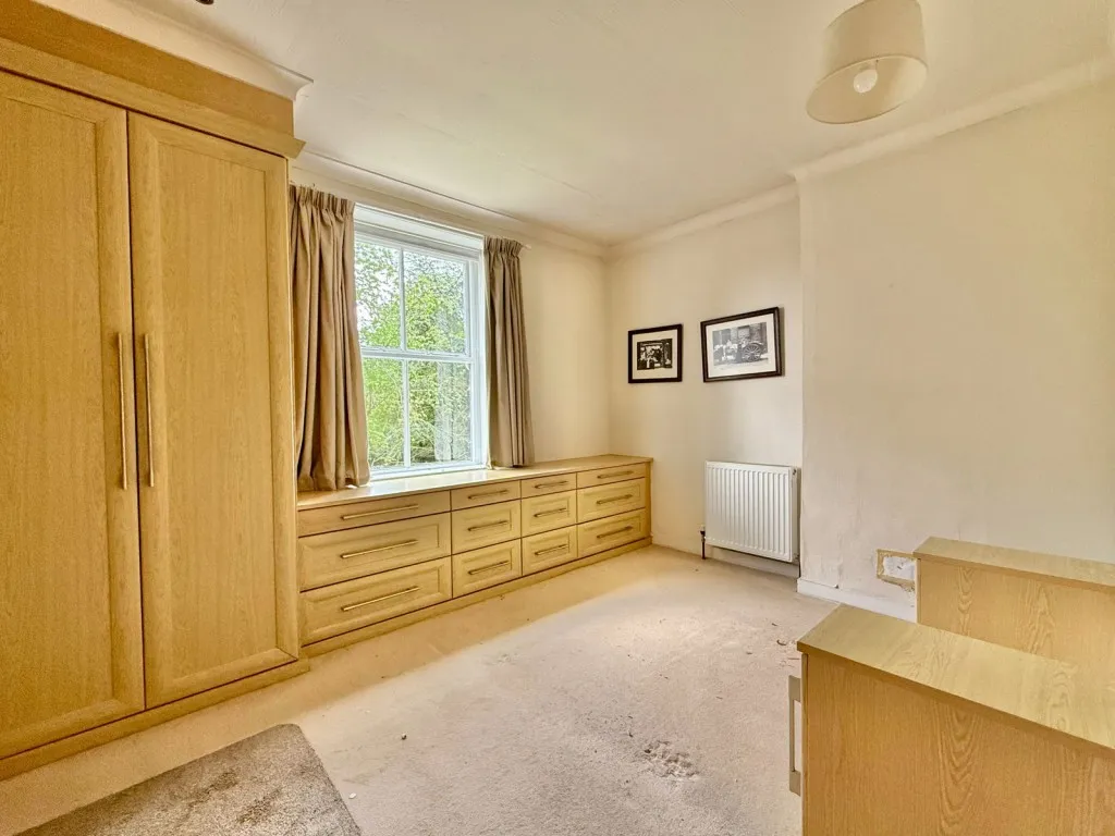 Brandon Lane, Shadwell, LS17, photo 12