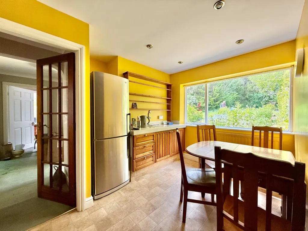 Brandon Lane, Shadwell, LS17, photo 11