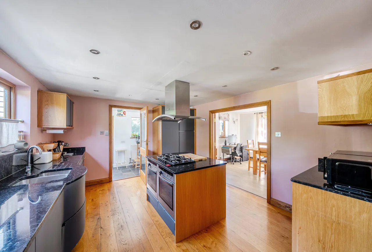 Bath Old Road, Radstock, BA3 3HF, photo 7