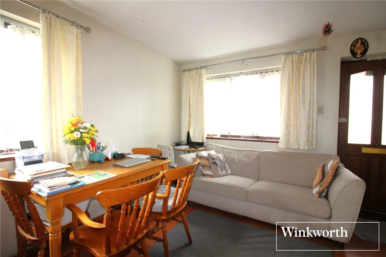 Romeland Court, Elstree, Hertfordshire, WD6, photo 2
