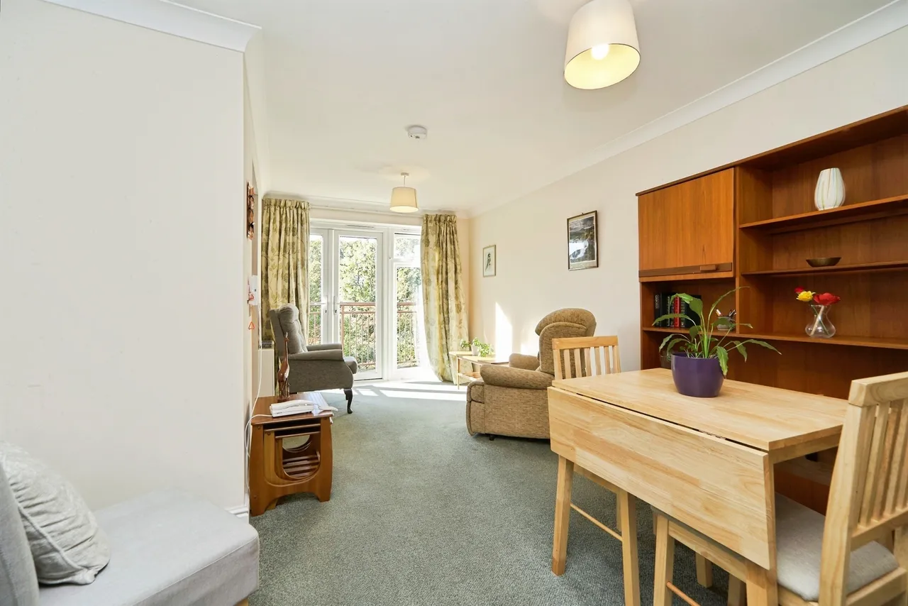 Shakespeare Road, Guiseley, LS20, photo 5