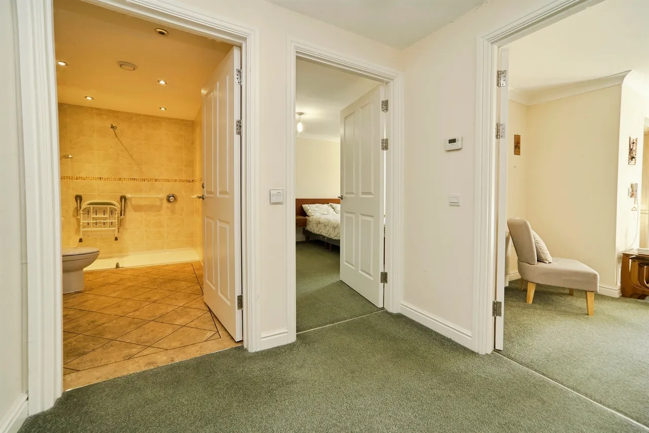 Shakespeare Road, Guiseley, LS20, photo 6