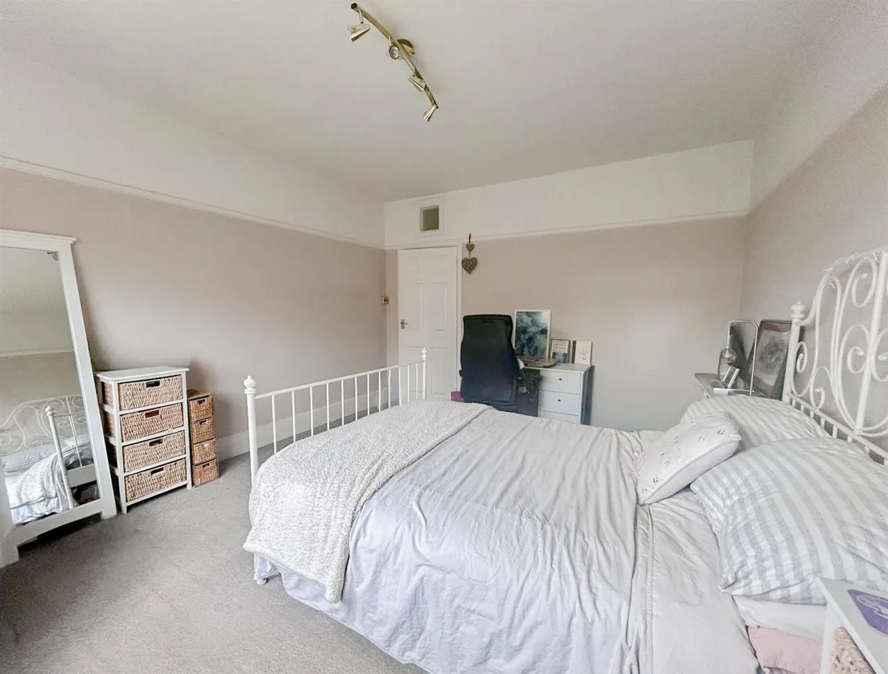 Terminus Avenue, Bexhill-On-Sea, TN39 3LY, photo 10