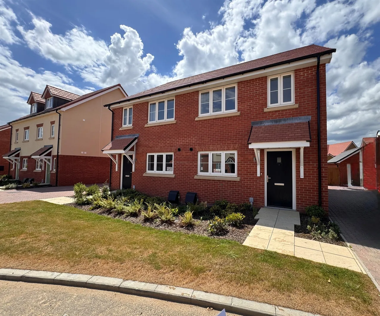 3 bed house for sale, Buckenham Road, Attleborough, NR17