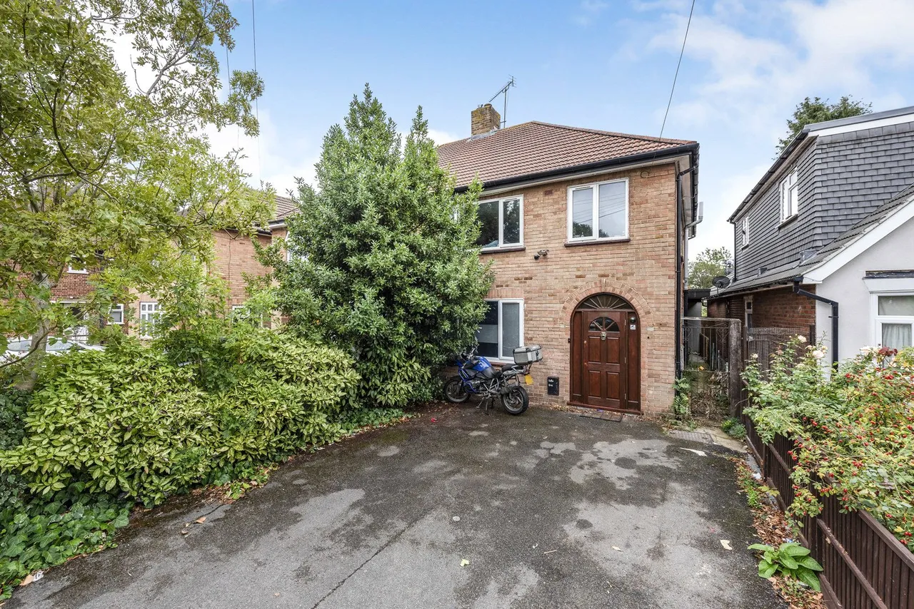 1 bed property to rent, Grove Road, Hounslow, TW3