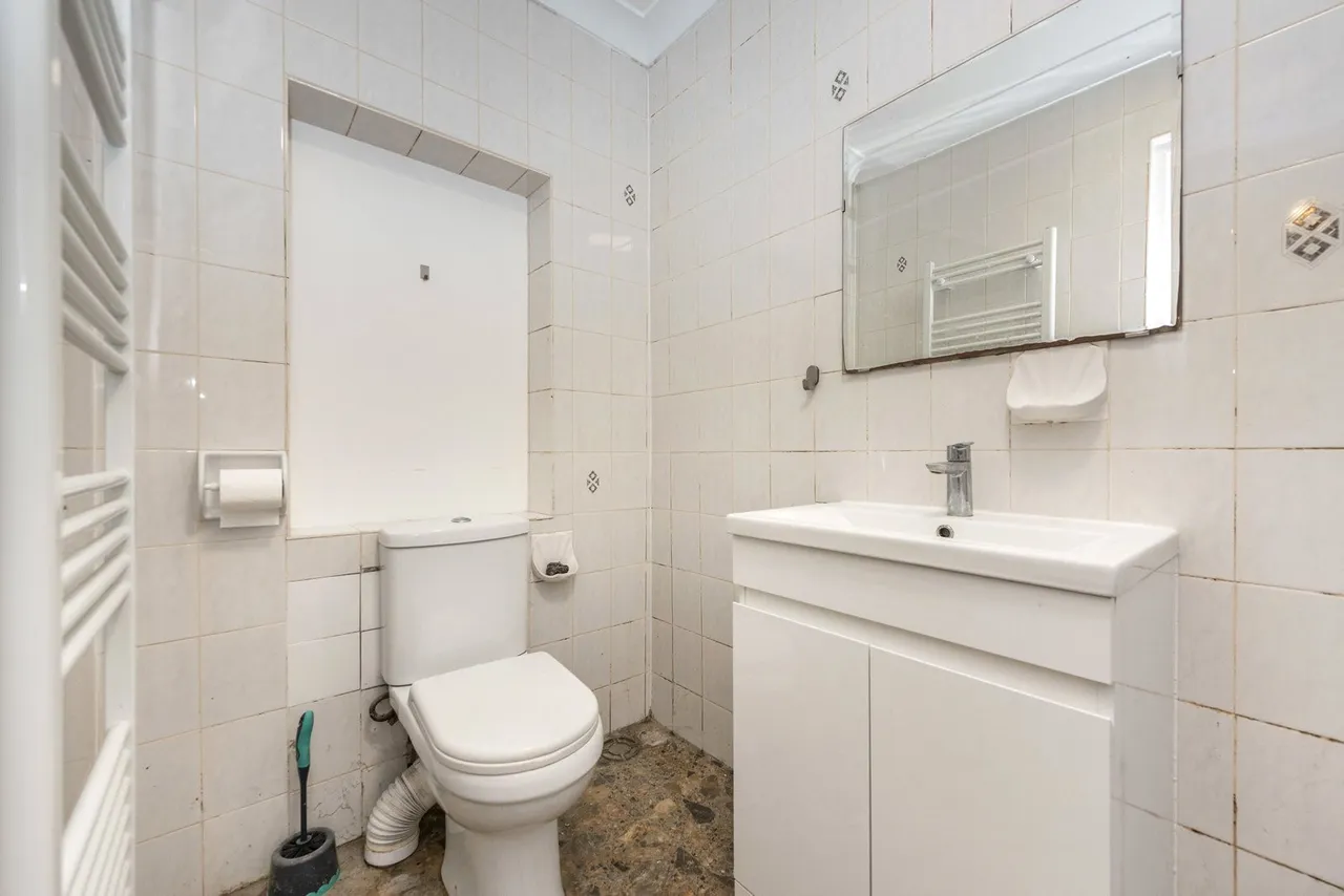 Grove Road, Hounslow, TW3, photo 9