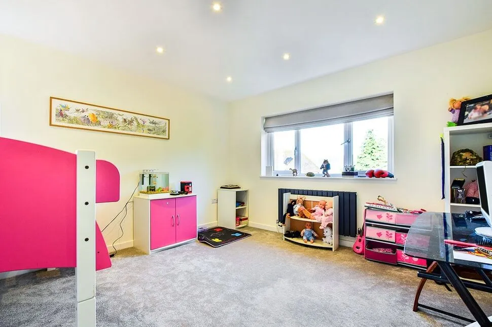 Barrington Avenue, Cheadle Hulme, Cheshire, SK8, photo 9