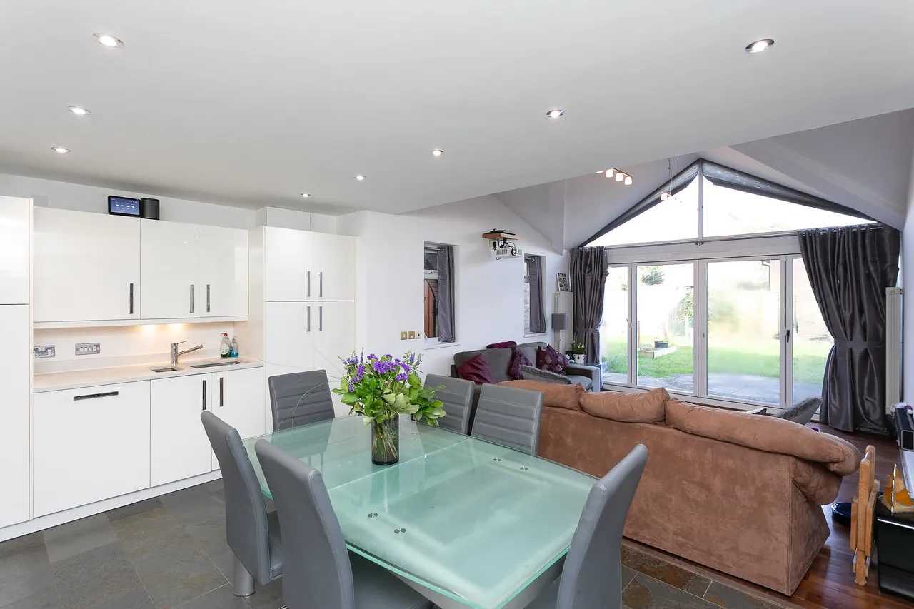 Leavesden, WD25, photo 3