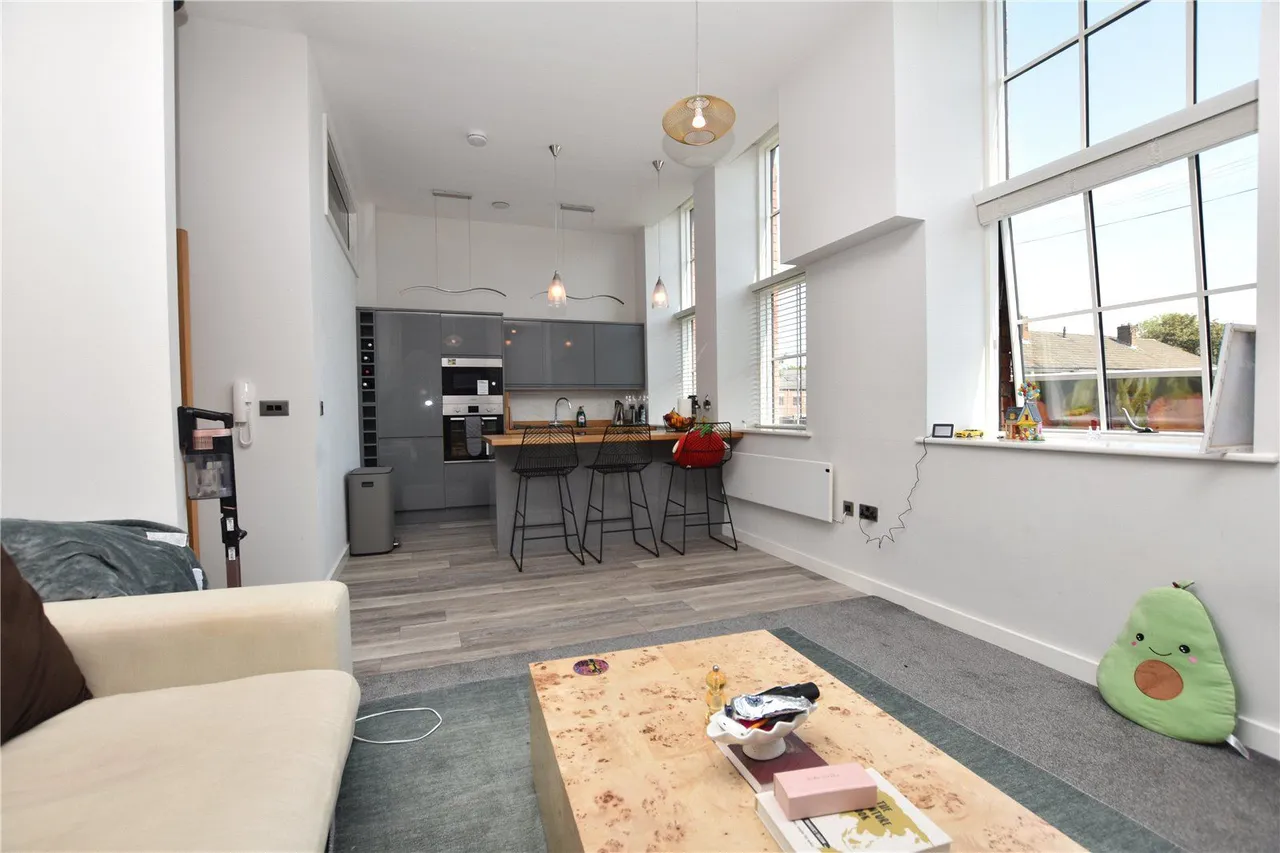 Park Mill Court, Morley, LS27, photo 13