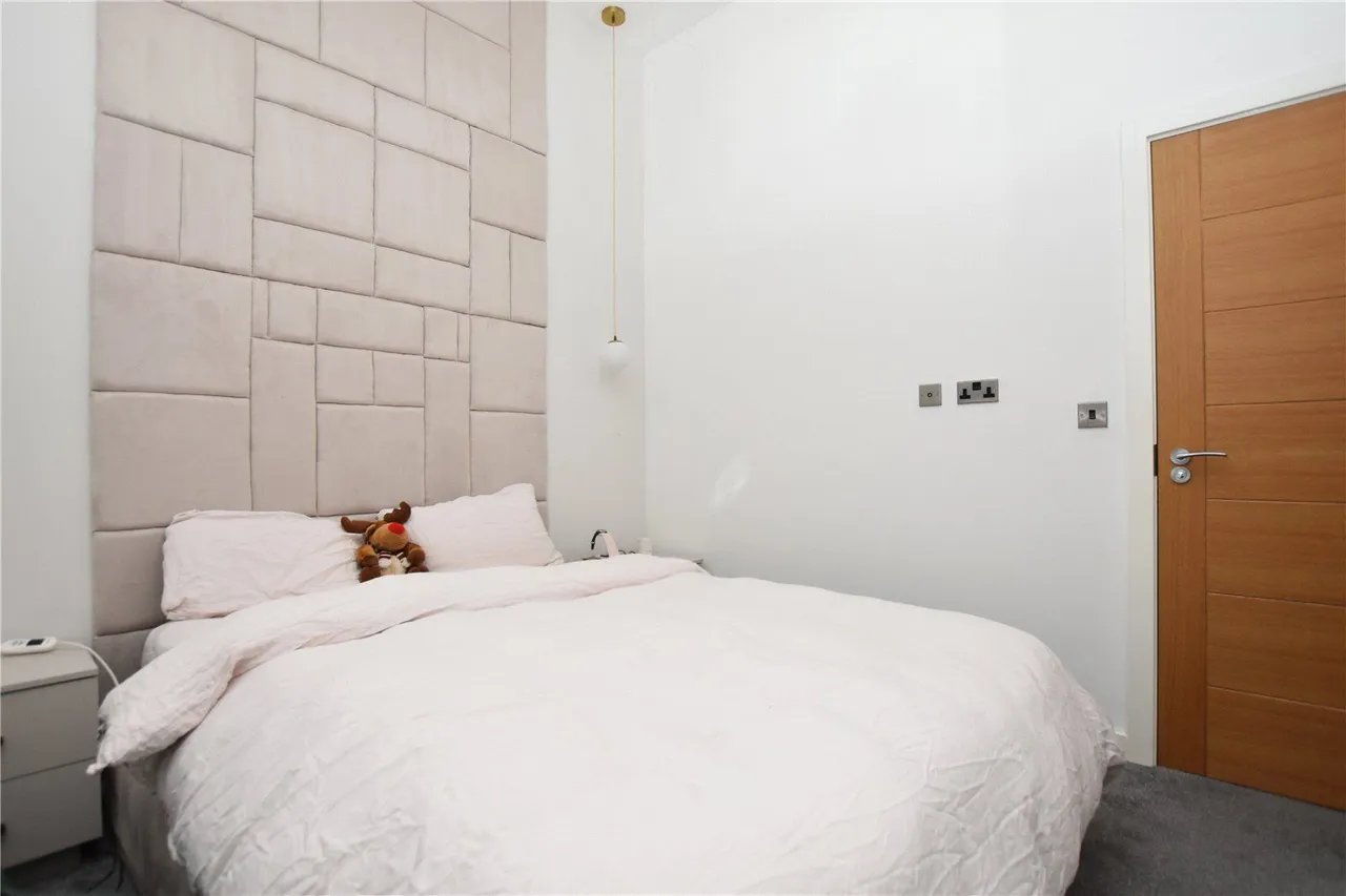 Park Mill Court, Morley, LS27, photo 7