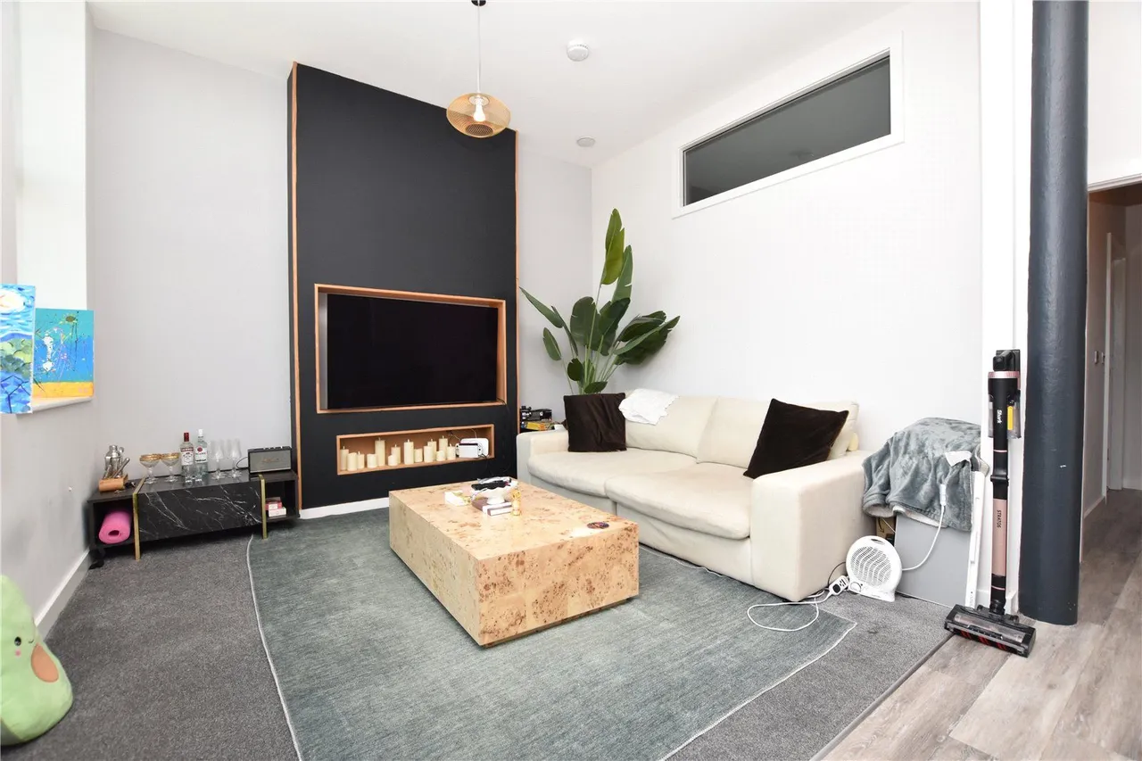 Park Mill Court, Morley, LS27, photo 3