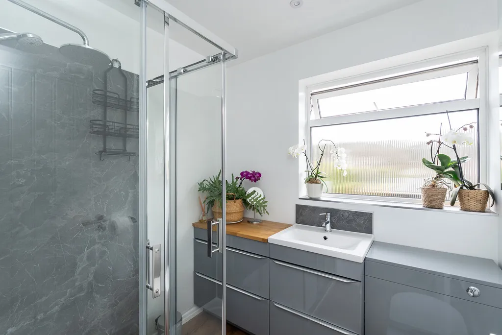 Ridgeway Drive, Dorking, RH4, photo 17