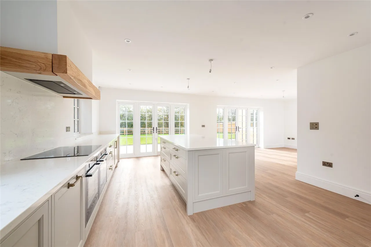 Hedgerow Gardens, Thornborough, MK18, photo 9