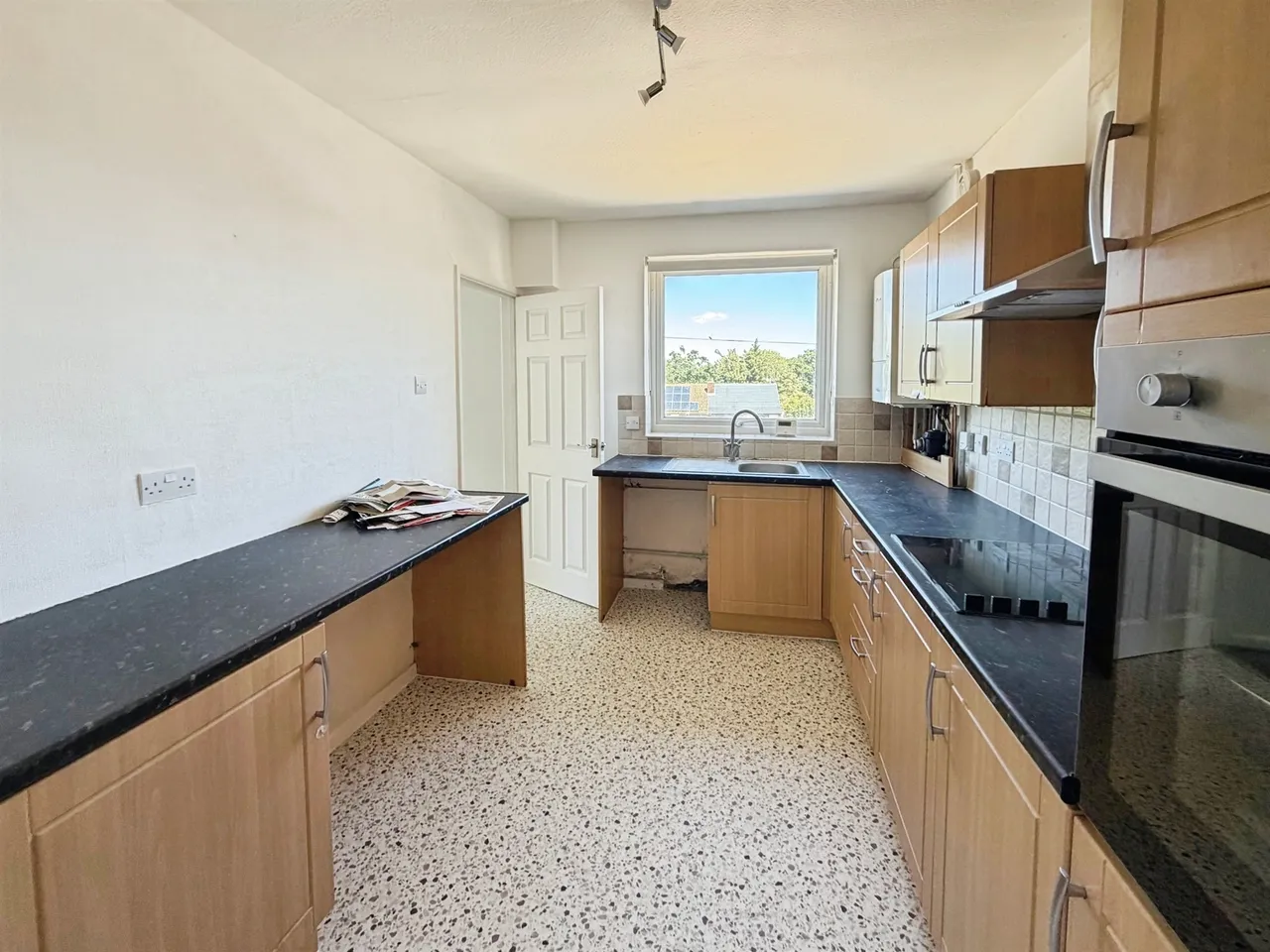 Holland Road, Clacton-On-Sea, photo 4