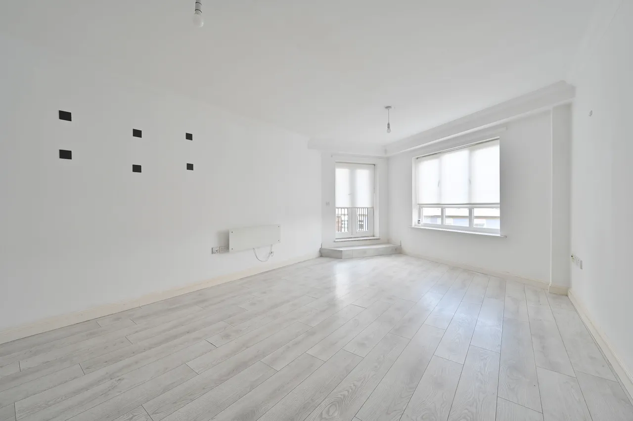 24 Omega Court, The Gateway, Watford, photo 6