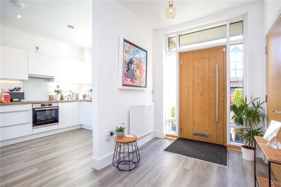 Dorchester Mews, Upper Longcross, KT16, photo 2