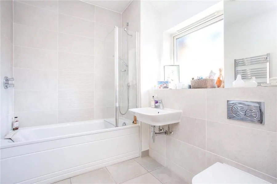 Dorchester Mews, Upper Longcross, KT16, photo 11