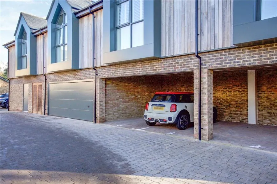 Dorchester Mews, Upper Longcross, KT16, photo 13
