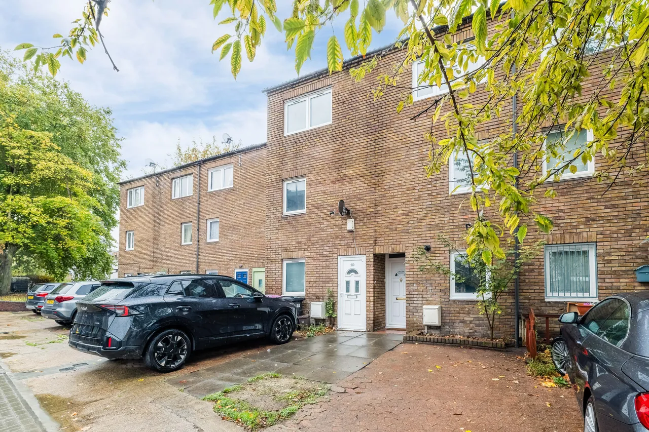 4 bed house for sale, Brick Lane, London, E2