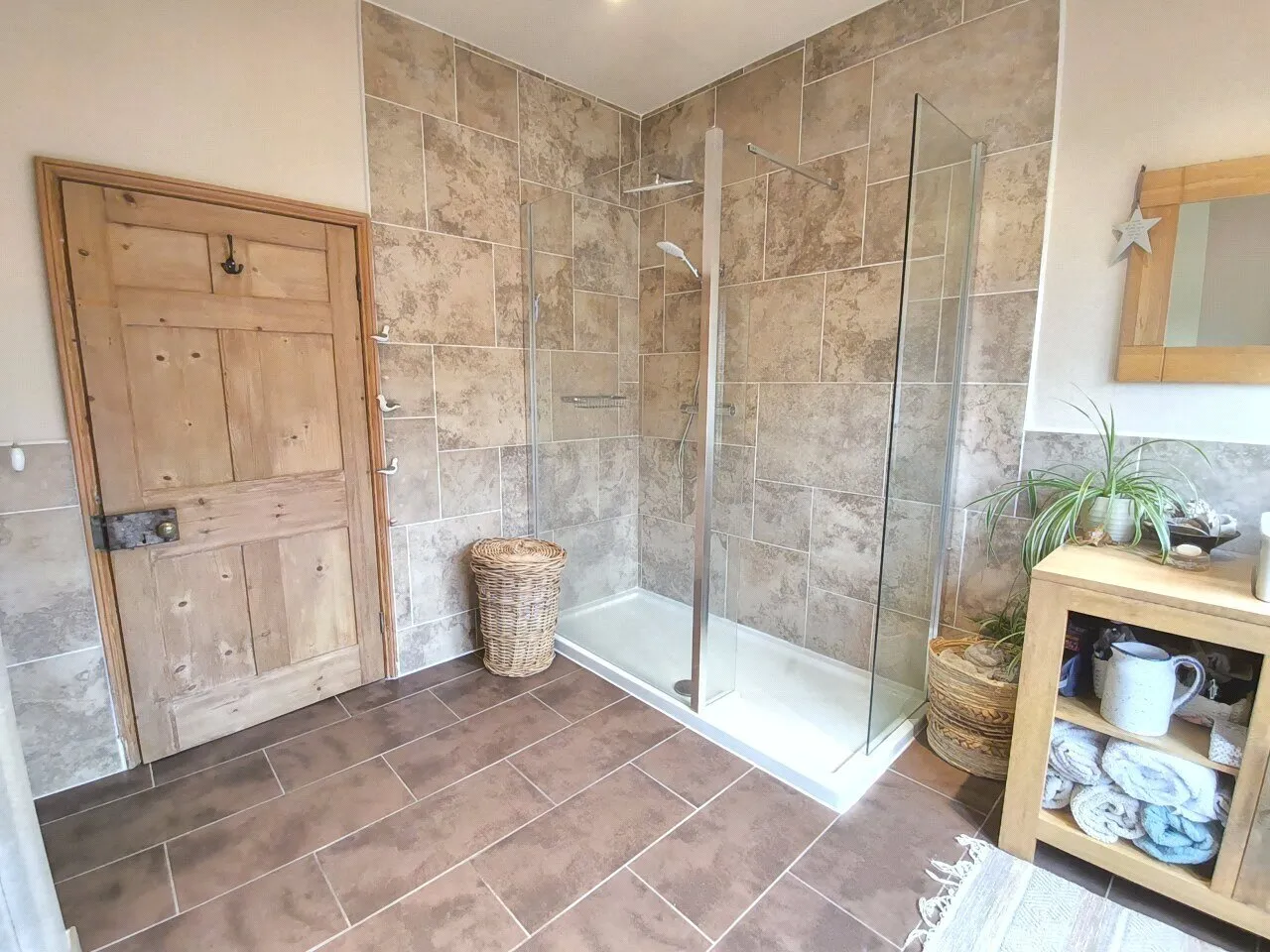High Street, Polesworth, Tamworth, Warwickshire, B78, photo 10