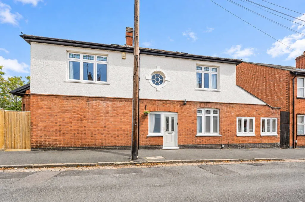 6 bed house for sale, Charles Street, Rugby, CV21