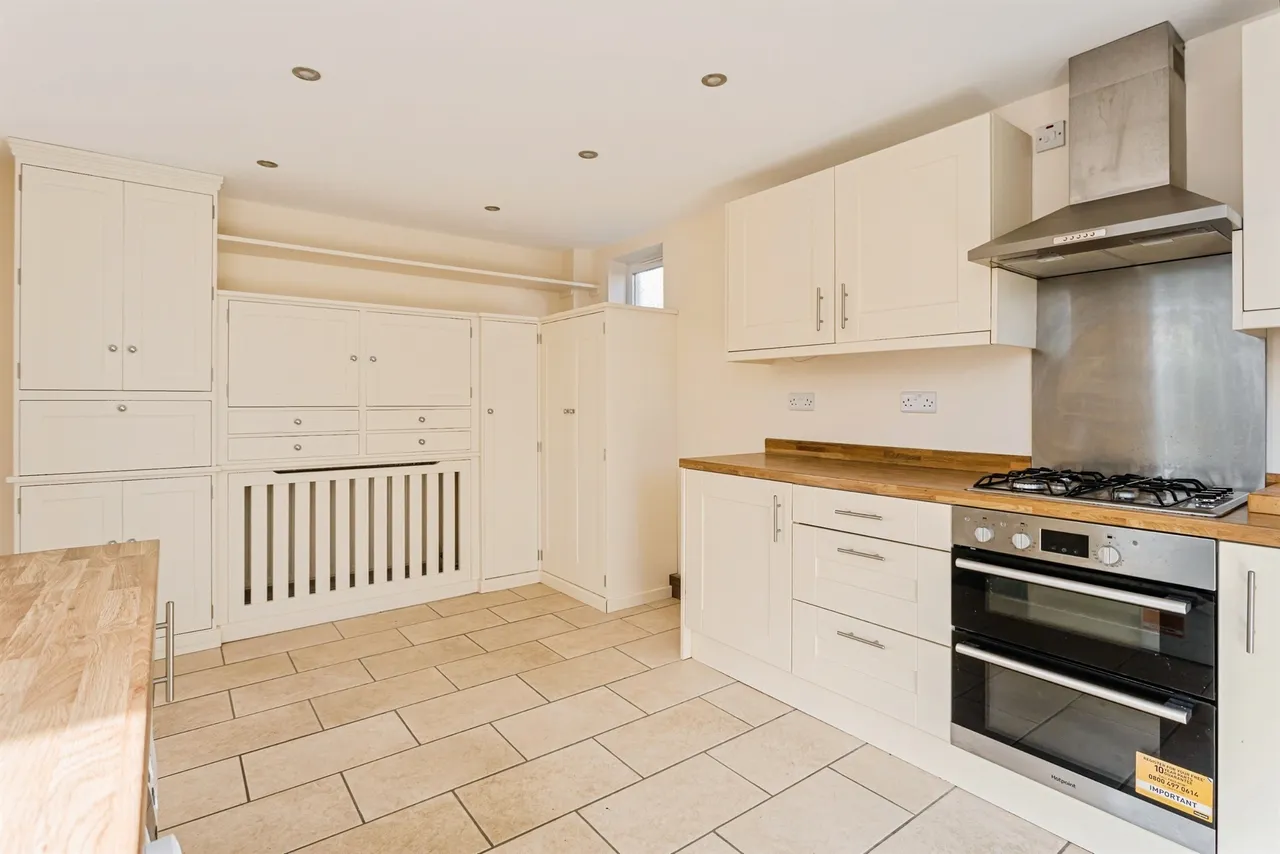 Janes Lane, Burgess Hill, RH15, photo 4