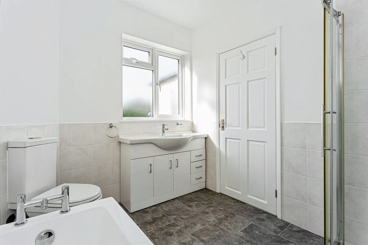 Janes Lane, Burgess Hill, RH15, photo 13