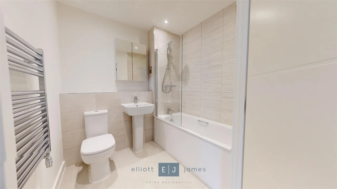 Epping Gate, Borders Lane, Loughton, photo 6