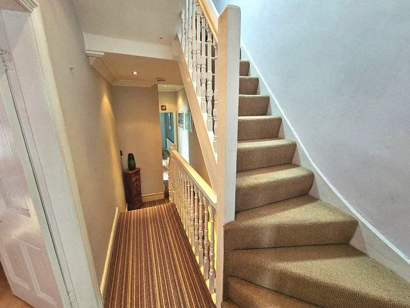 While Road, Sutton Coldfield, B72, photo 25