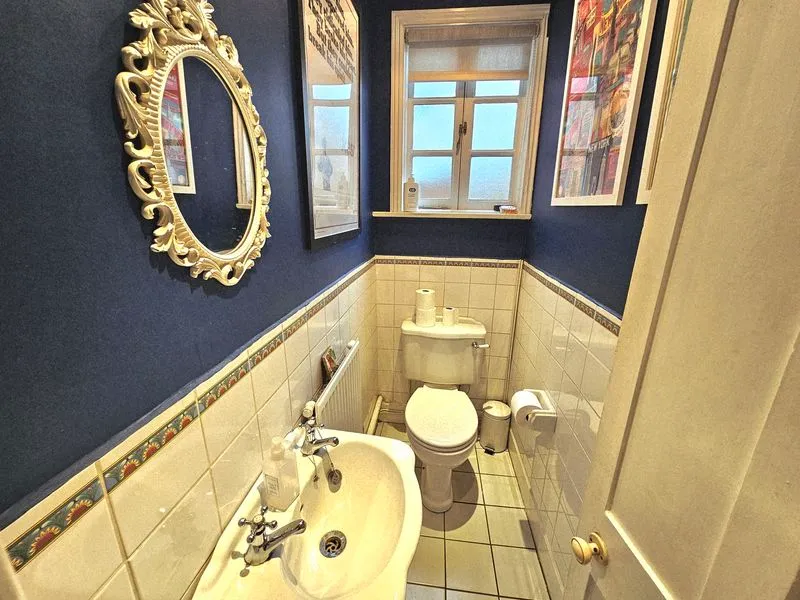 While Road, Sutton Coldfield, B72, photo 10