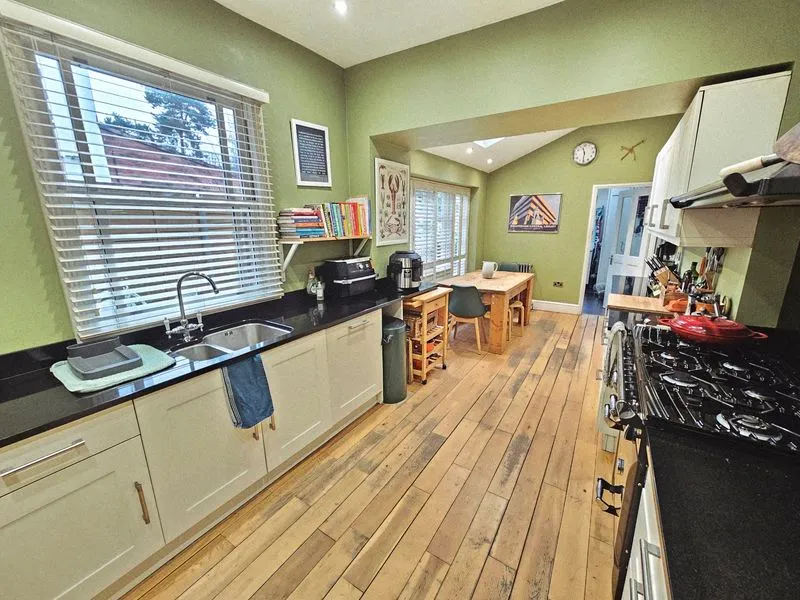While Road, Sutton Coldfield, B72, photo 12