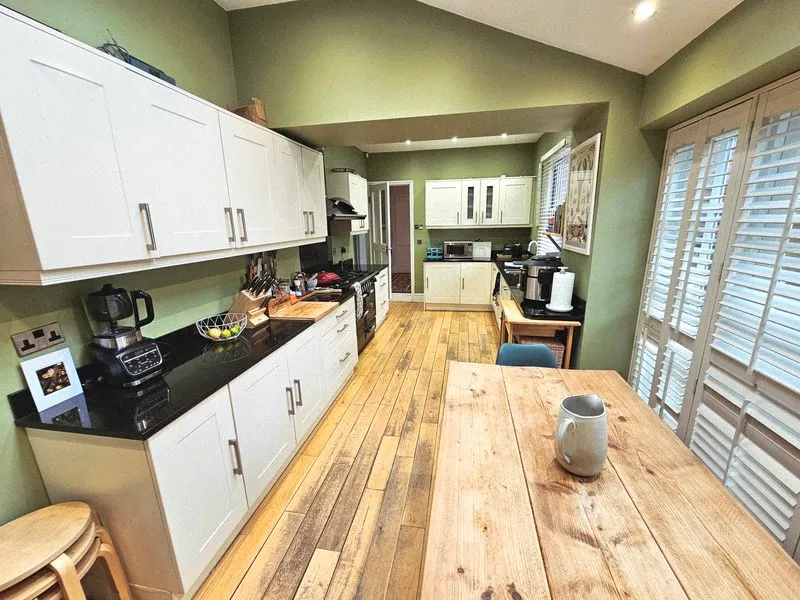 While Road, Sutton Coldfield, B72, photo 16