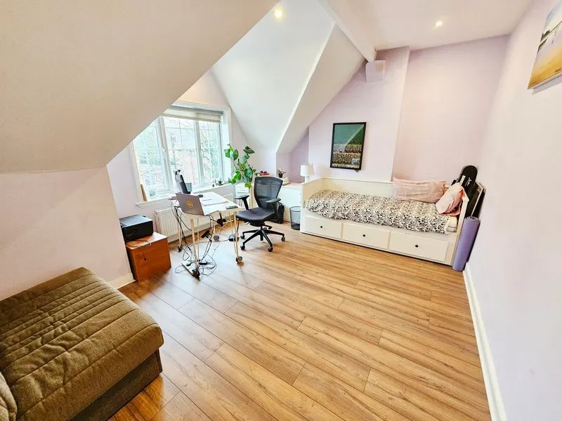While Road, Sutton Coldfield, B72, photo 27