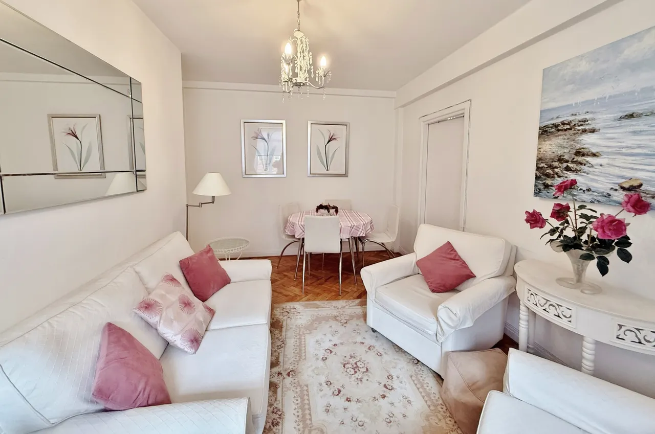 Hammersmith Road, London, W6, photo 10