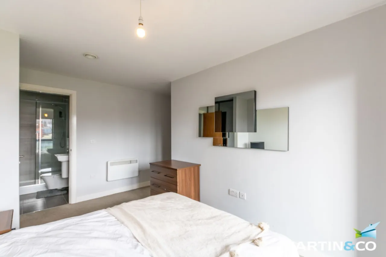 Regency Place, Parade, B1, photo 8