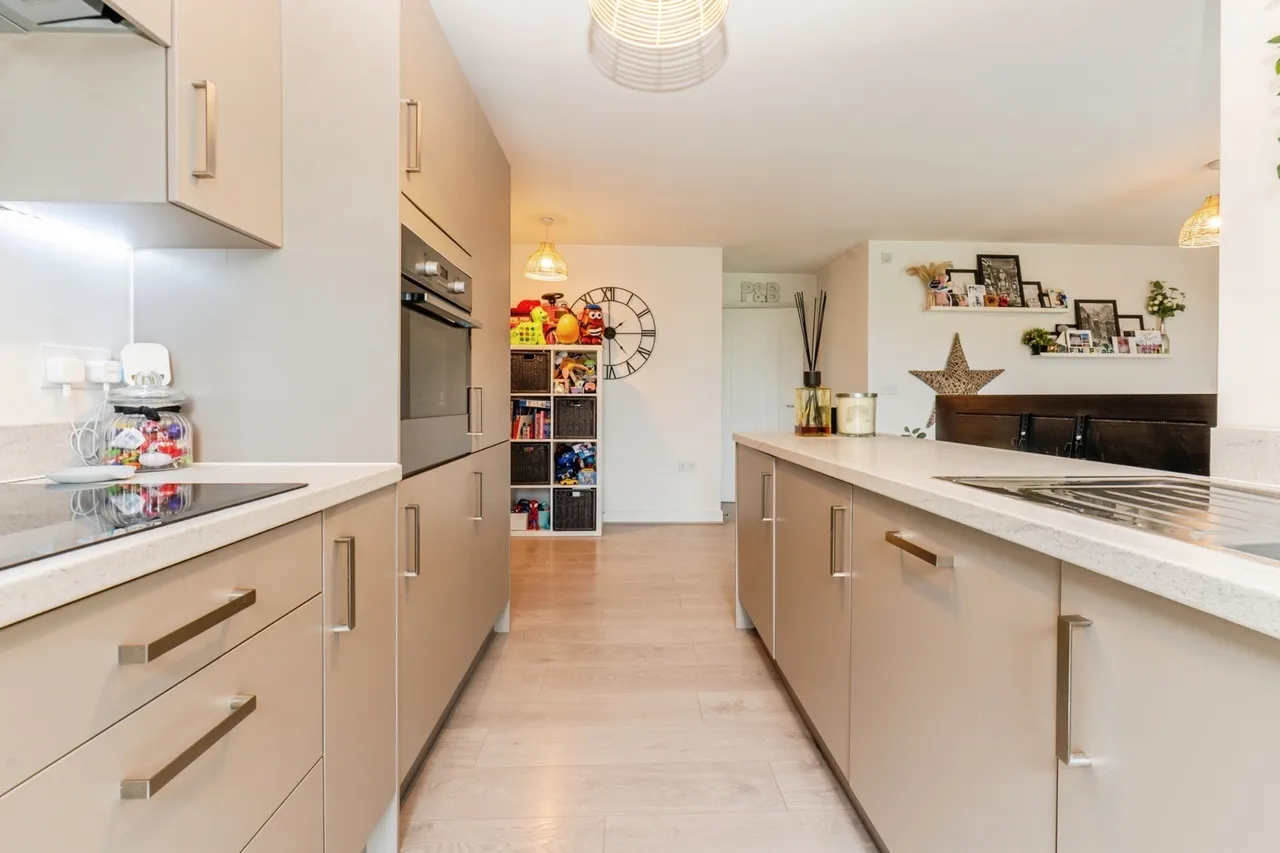 Tala Close, Surbiton, KT6, photo 5