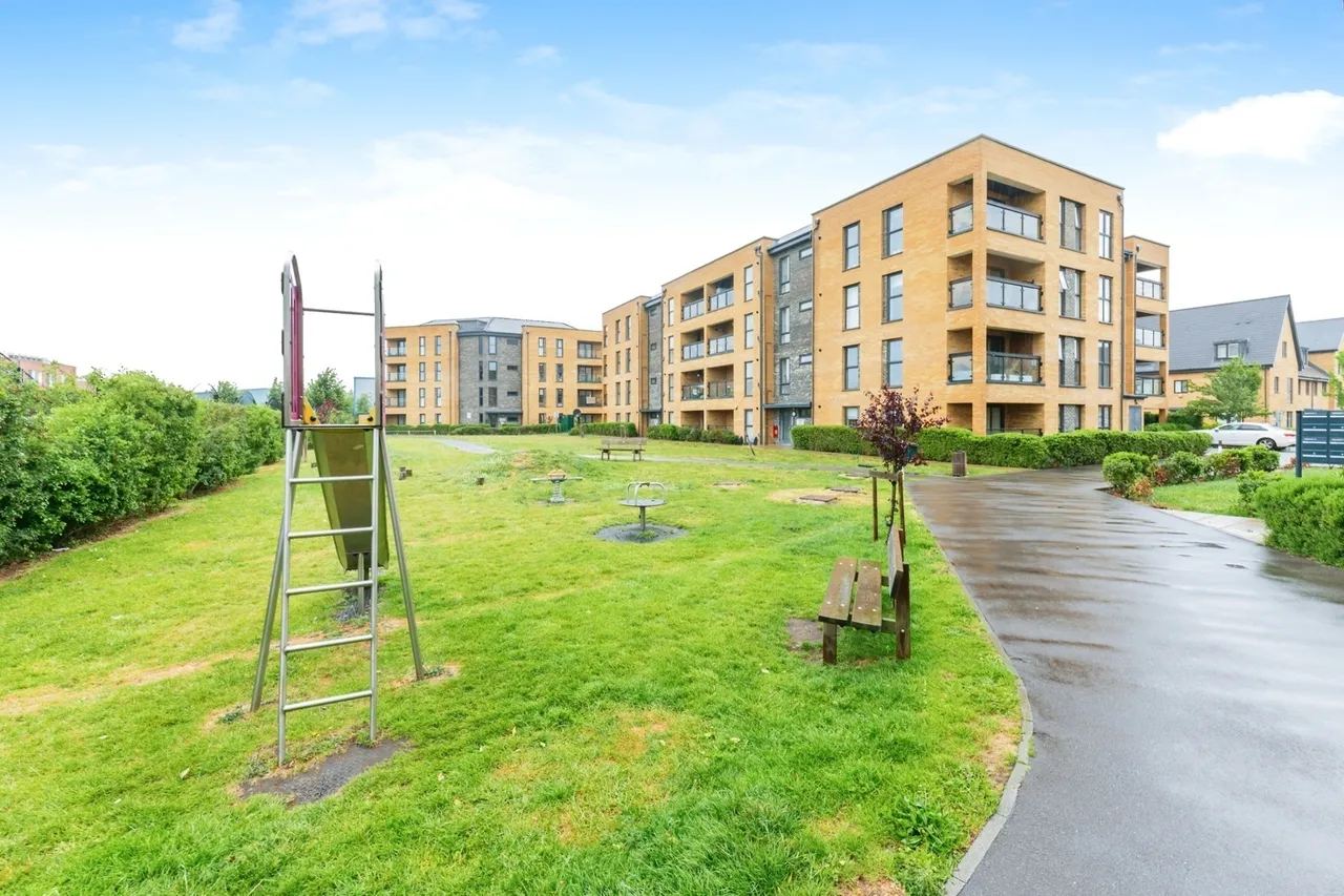 Tala Close, Surbiton, KT6, photo 9