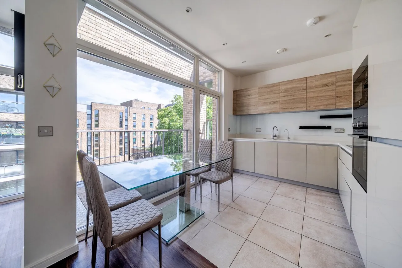 Palmerston Road, Acton, W3, photo 15