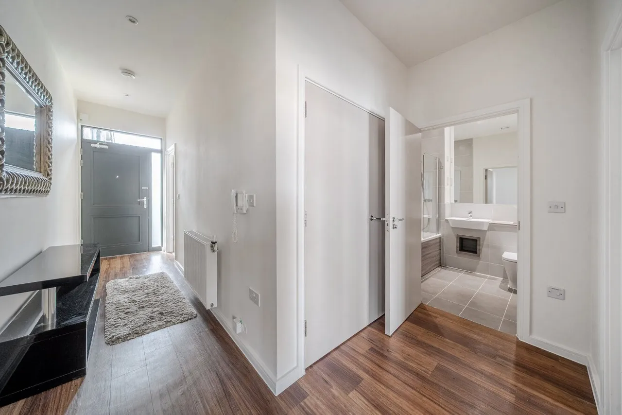 Palmerston Road, Acton, W3, photo 12