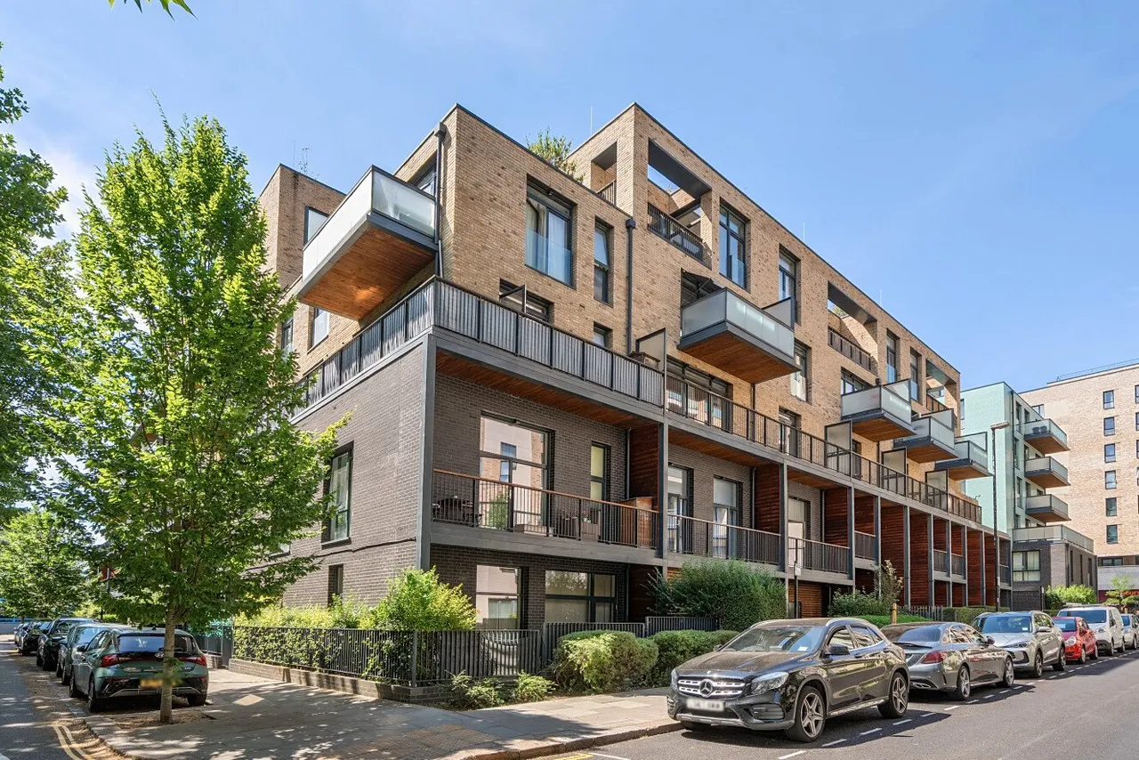 Palmerston Road, Acton, W3, photo 9