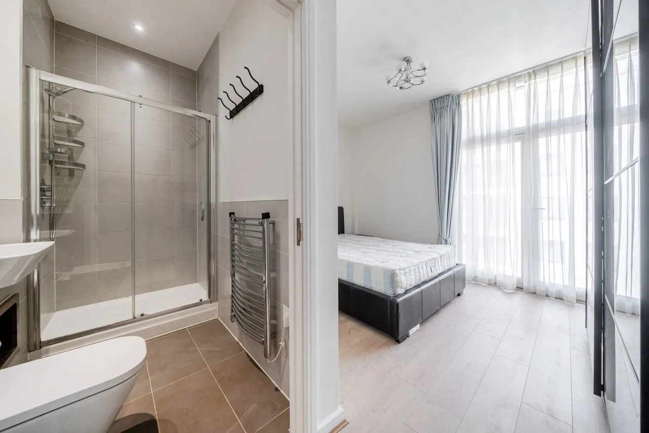 Palmerston Road, Acton, W3, photo 7
