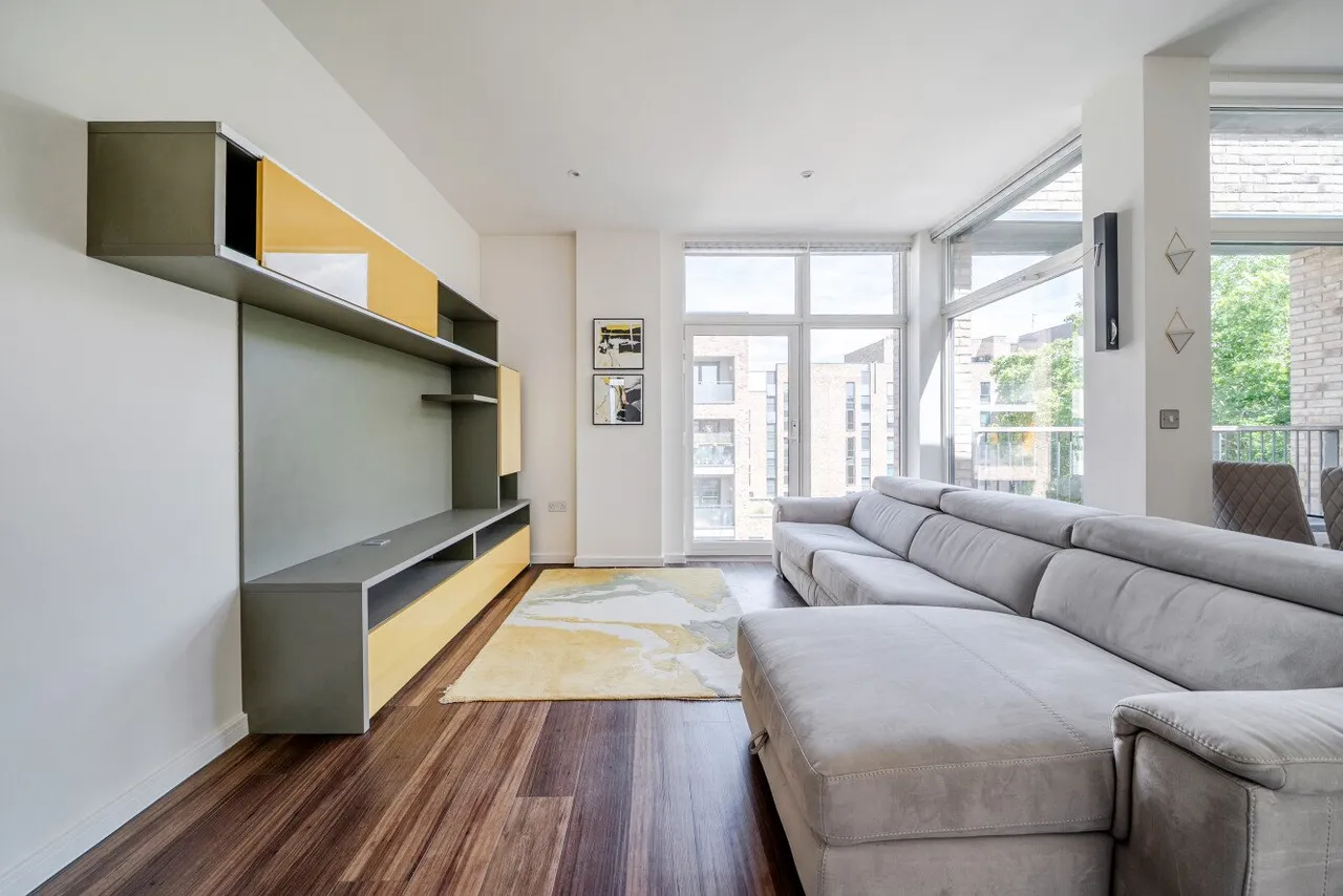 Palmerston Road, Acton, W3, photo 18