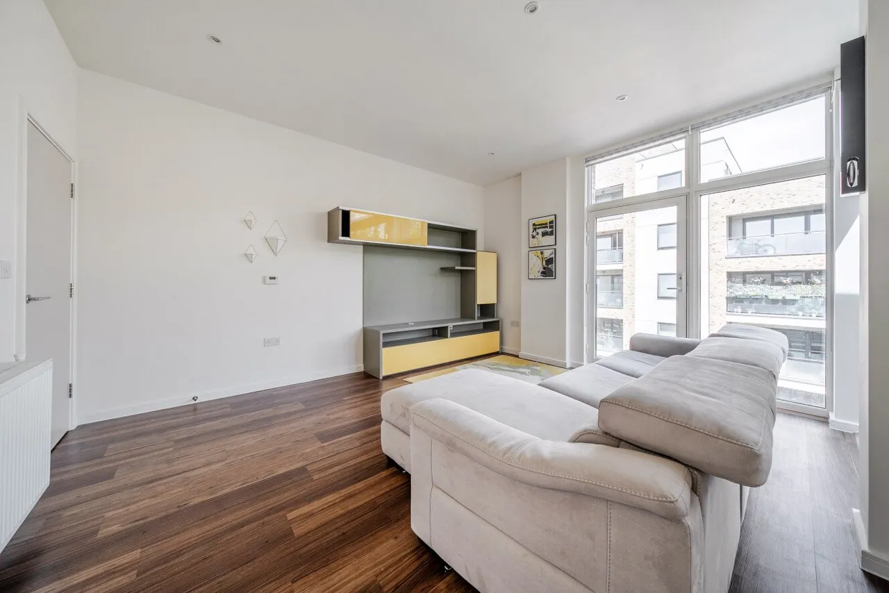 Palmerston Road, Acton, W3, photo 17