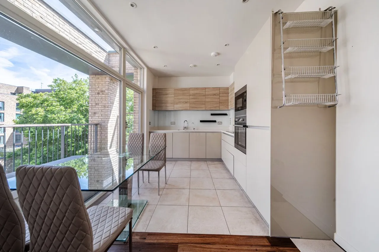Palmerston Road, Acton, W3, photo 16
