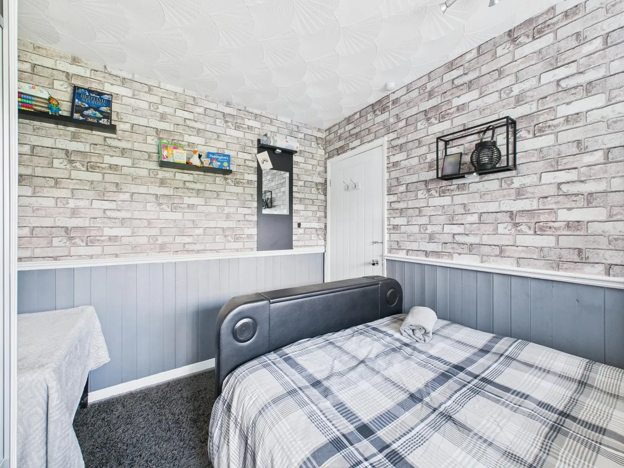 Hawes Avenue, Carr Mill, WA11, photo 24