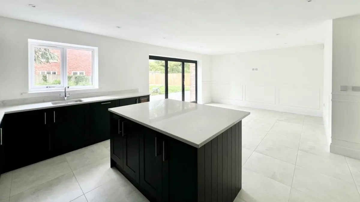 Station Road, Hibaldstow, photo 8