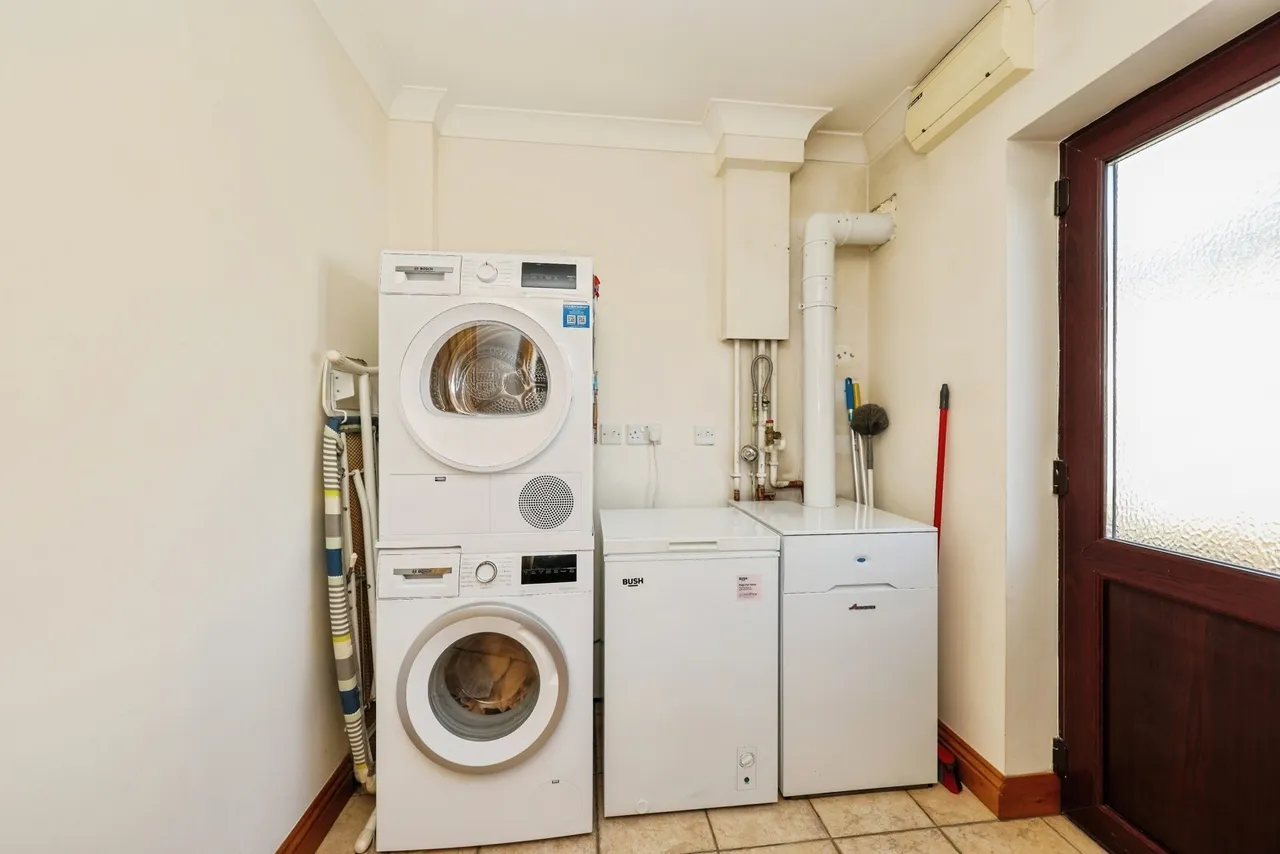Parc Y Ffynnon, Ferryside, SA17, photo 11