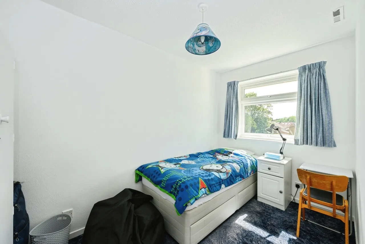 Sparrowsmead, Redhill, RH1, photo 9