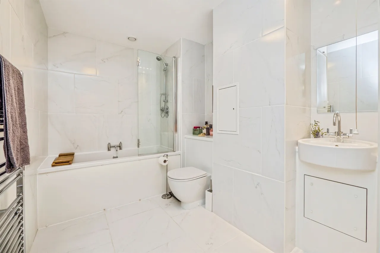 Barry Lane, Cardiff, CF10, photo 19